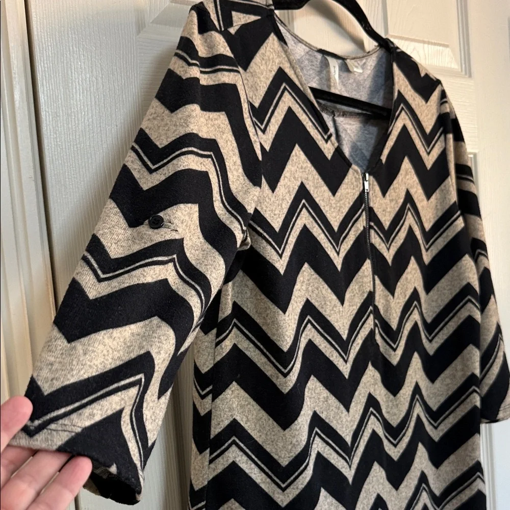Tacera Black and Tan Chevron Tunic - Picture 3 of 13